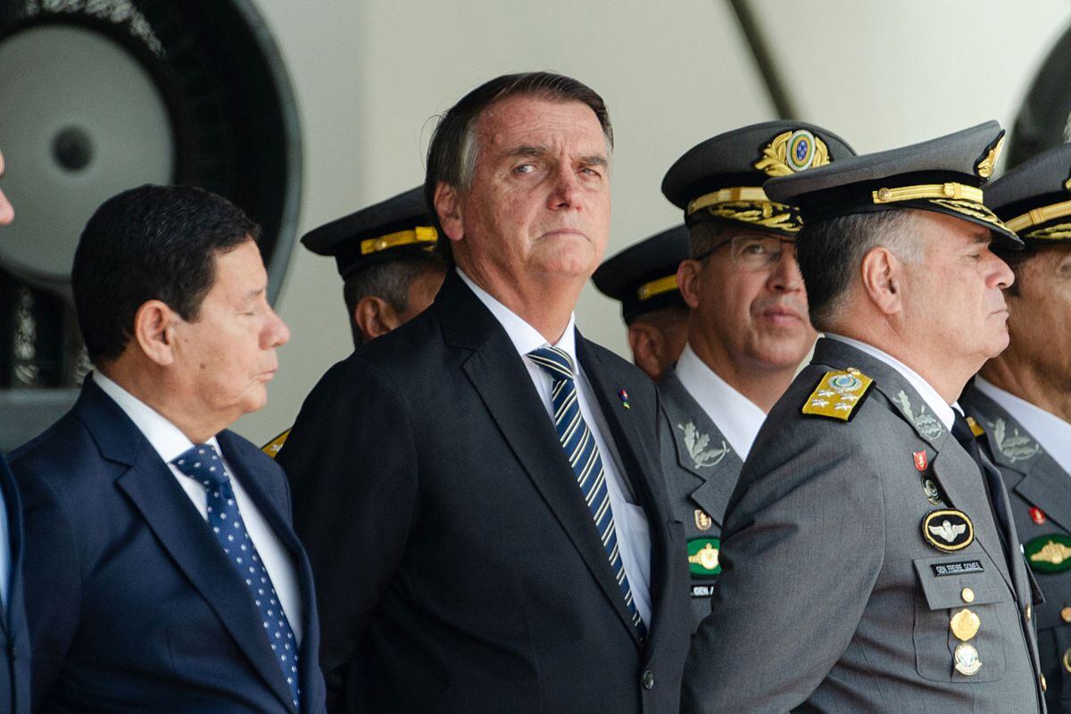 Bolsonaro has no plans to return to Brazil, says his son