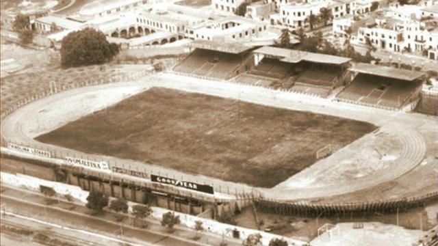 FOTO 4 | En 1897, el Estadio Nacional comenzó con solo unas tribunas de madera. La ampliación del estadio fue un obsequio del gobierno inglés por motivo del centenario de 1921.