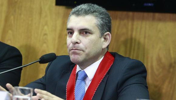 Fiscal Rafael Vela  buscaba anular la resolución de la Comisión de Procedimiento Disciplinario de la Autoridad Nacional de Control del Ministerio Público, que lo suspendió del cargo.