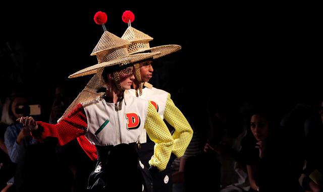 Foto 11 | La multiculturalidad que festejó en Nueva York la firma de Barcelona fue resultado de la combinación de la ideología inconformista de Desigual y la visión diferente y positiva del nuevo director creativo.