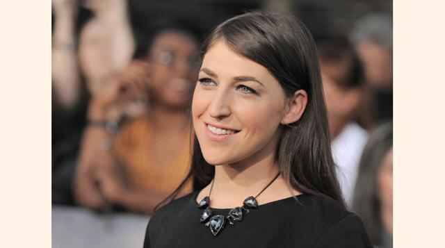 Bien conocido por su papel como el Dr. Amy Farrah Fowler, un neurocientífico en The Big Bang Theory , la actriz Mayim Bialik tiene un doctorado en neurociencia de la Universidad de California en Los Angeles.