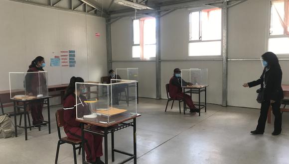 “El 19 de abril se habilitó una serie de colegios para la vuelta a la presencialidad y Arequipa fue la primera región en dar el primer paso, y ahora se suman 9 regiones más”, indicó el titular del sector Educación. (Foto: Zenaida Condori)