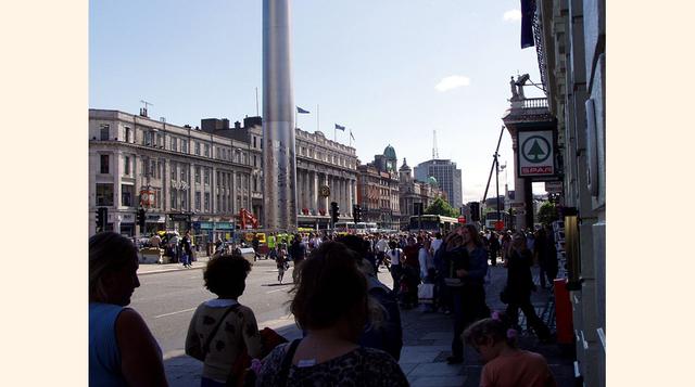 En un país como la República de Irlanda, que ha estado en la mira por su funcionamiento como paraíso fiscal, la banca en la sombra tiene un extravagantemente desproporcionado de 1,190% del PBI.