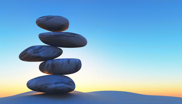 FOTO 7 | 7. Encuentra tu balance
A los 20, solemos acabarnos los cartuchos de todo. Queremos trabajar duro y avanzar en nuestras carreras, pero también queremos disfrutar la vida y divertirnos. No hay nada malo en eso, si embargo, si te saturas de trabajo por la mañana y luego socializas y te vas de fiesta toda la noche y los fines de semana, lo más probable es que te agotes rápidamente. Tienes que encontrar formas de restaurar tu mente y cuerpo si quieres producir a tu máxima capacidad y lograr el éxito tanto personal como profesional. (Foto: Freepik)