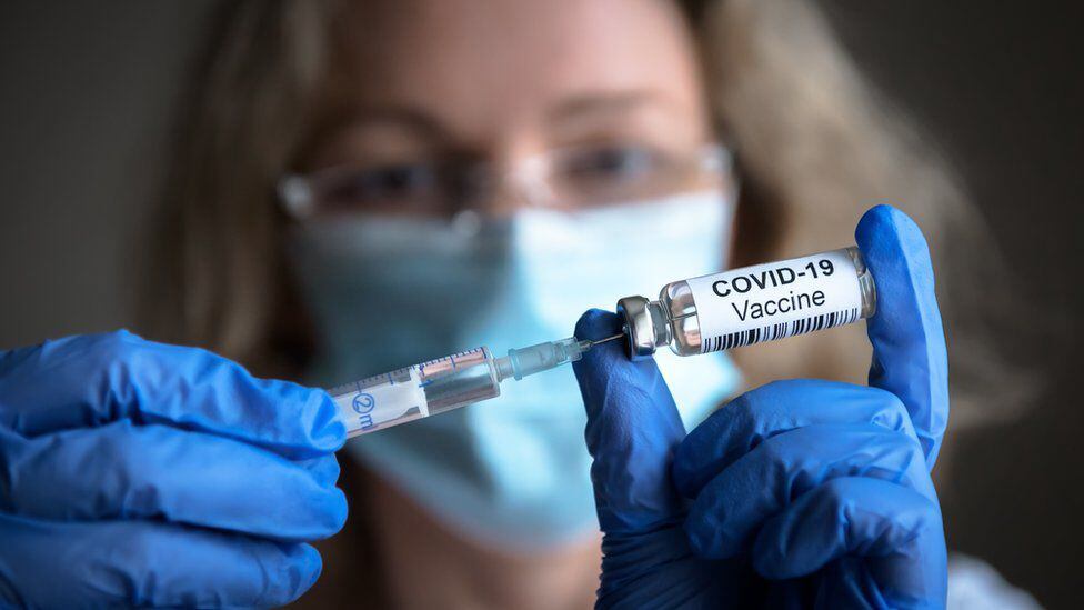 A fourth dose of anti-COVID vaccine provides marginal benefits against omicron, study reveals
