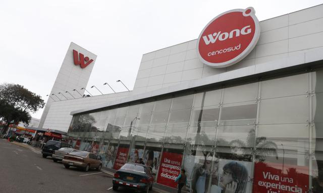 Cencosud en fase de renovación de Wong. “Seguimos apostando mucho por la mejora y enfocándonos en las tiendas que tienen más años, además de tener proyectos de crecimiento en marcha porque tenemos proyectos de inversión  continua y este año al igual que e