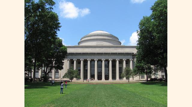 MIT, De acuerdo con SIPRI, el Instituto Tecnológico de Massachusetts (MIT) recibe financiamiento del Departamento de Defensa de Estados Unidos para investigación y desarrollo de sistemas de defensa y armas. Ingresos por armas: US$ 810 milones, Ingresos to