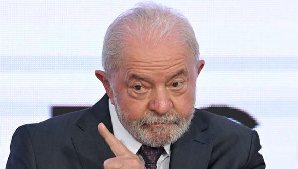 Lula da Silva calificó de “barbarie” los graves altercados vividos hoy en la capital brasileña por parte de radicales de la extrema derecha que exigen una “intervención” militar que devuelva al poder al exgobernante Jair Bolsonaro. (Foto: AFP)
