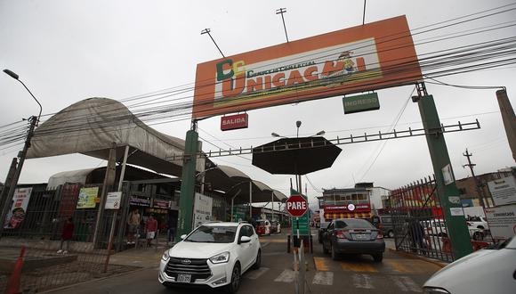 Complejo Comercial Unicachi actualmente comercializa categorías como bazares, restaurantes, golosinas; además, de abarrotes, verduras y carnes. Foto: Jorge Cerdán.