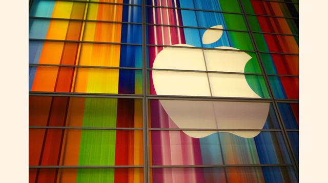 Apple tuvo un trimestre récord en los últimos tres meses de 2014, registrando el mayor beneficio trimestral corporativo de toda la historia empresarial. (Foto: Bloomberg)