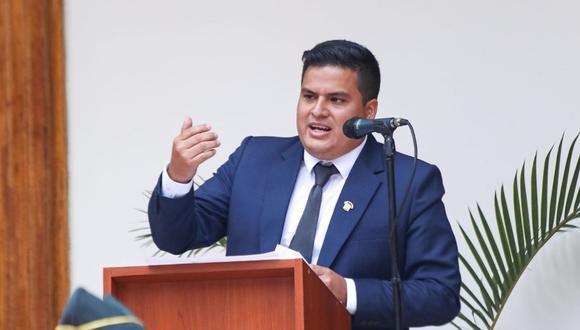 El congresista Diego Bazán advierte que promoverá una censura contra el ministro del Interior Huerta. Foto: archivo GEC