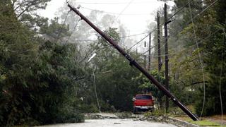 Florence deja cinco muertos y "causa estragos" en Carolina del Norte