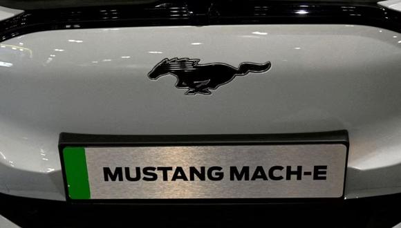 Un automóvil eléctrico Ford Mustang Mach-E exhibido en el London EV Show, en Londres, Gran Bretaña, el 29 de noviembre de 2022. REUTERS/Toby Melville/File Photo