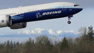 Boeing 737 MAX es “básicamente defectuoso y peligroso”, dice informe del Congreso de EE.UU.