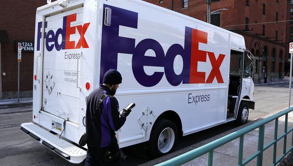 FedEx presentó sus disculpas por haber repartido mal algunos paquetes de Huawei. (Foto: AP)