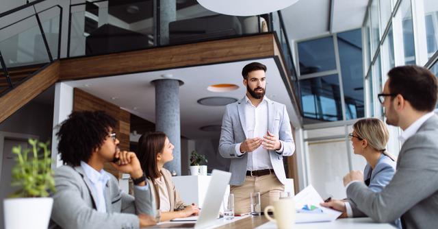 FOTO 4 | Administración de empresas, con un ingreso promedio mensual de S/3,230. (Foto: iStock)