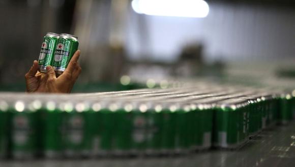 Heineken tiene una participación de solo 0.5% en el mercado cervezas premium en China. (Foto: Reuters)