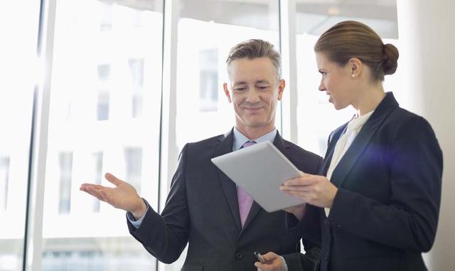 FOTO 7 | Interpersonal: Relaciones interpersonales. Es la habilidad de desarrollar y mantener relaciones mutuamente satisfactorias que se caracterizan por la confianza y compasión.