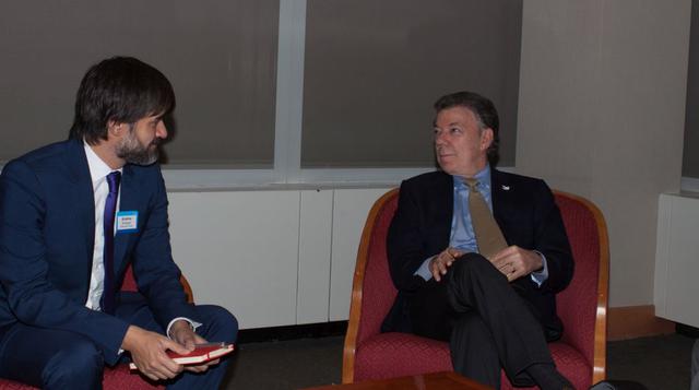 El presidente de Colombia, Juan Manuel Santos, fue entrevistado por periodistas de Financial Times luego de la apertura del road show de la Alianza del Pacífico. (Foto: El Dorado Investments).