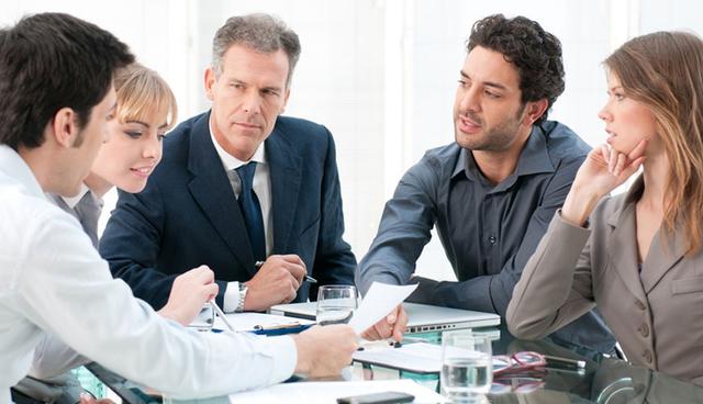 FOTO 9 | 9. Ofréceles los beneficios correctos
60 por ciento de los empleados dicen que los beneficios son “muy importantes” a la hora de evaluar su trabajo, pero se trata de los beneficios correctos para que se queden. El seguro médico suele aparecer entre los beneficios preferidos, junto a programas de ahorro, programas de facilidades para comprar cosas o vales de despensa.