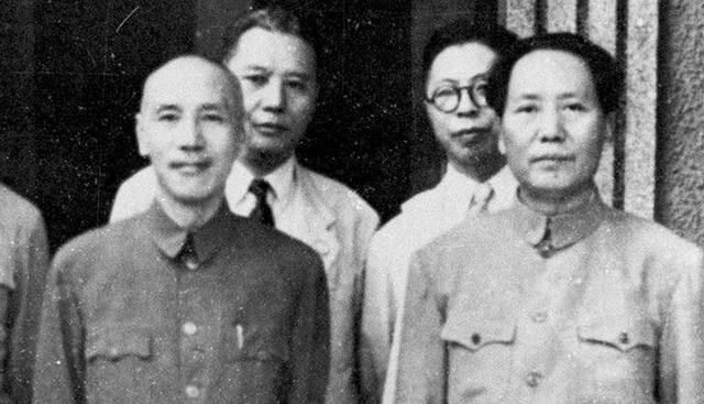 El nacionalista chino Chiang Kai-shek (izquierda) dirigió durante 47 años, con diversos cargos, China y luego Taiwán, donde se refugió en 1949. (Foto: AFP)