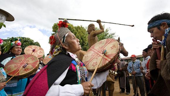 En Perú, donde el 25% de la población se identifica como indígena u originaria, los desafíos para reconocer la diversidad cultural como un hecho de valor y proteger los derechos de los pueblos indígenas aún son múltiples. Foto: iStock