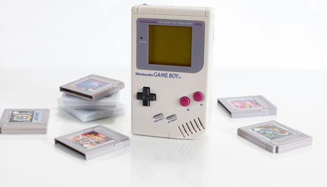 FOTO 12  | Game Boy
Vive una segunda juventud gracias a nostálgicos y coleccionistas, pero su gran boom ha quedado lejos.Estas pequeñas consolas a pilas llegaron en 1989 y supusieron una revolución en el mundo de los videojuegos.

Foto: Pixabay