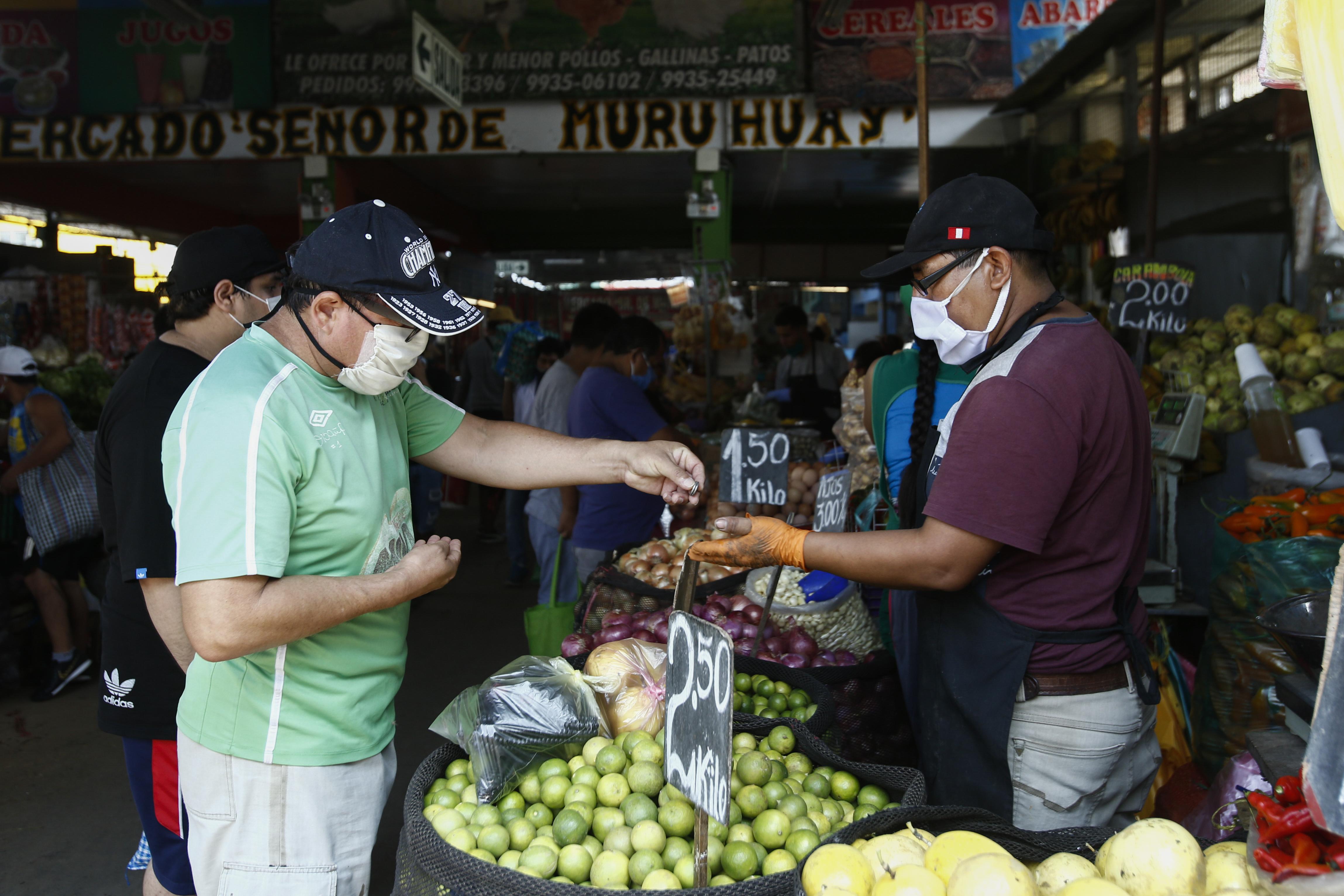 Para casos excepcionales en donde no pueda tramitarse el pase a través del aplicativo, los trabajadores podrán acudir a la comisaría más cercana. (Foto: GEC)