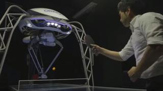 Conoce a Forpheus, el primer robot que enseña a jugar ping-pong