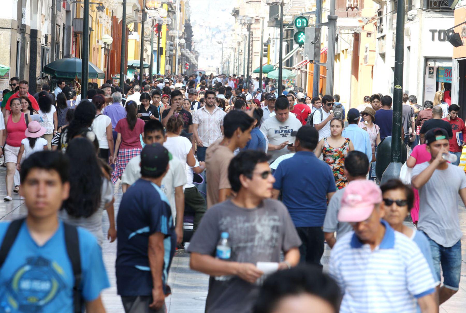 ¿En qué se diferencia un feriado de un día no laborable? ¿Qué derechos y obligaciones tienen los trabajadores en cada caso?