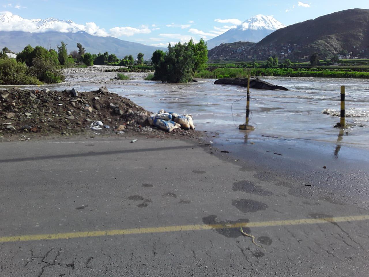 Desborde reportado en el distrito de Sachaca