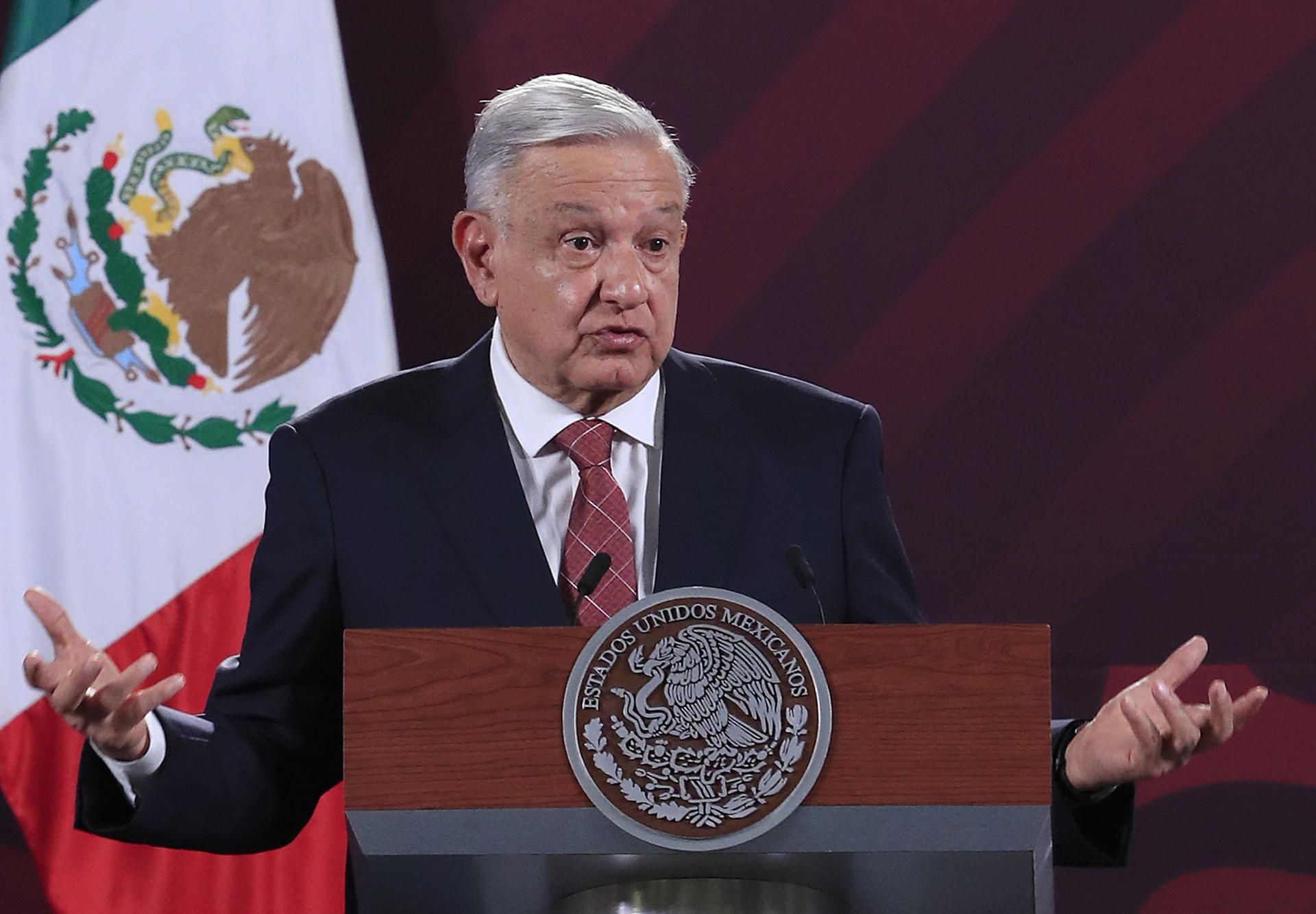 AMLO: Grupo México will deliver a railway section in exchange for expanding the concession of another
