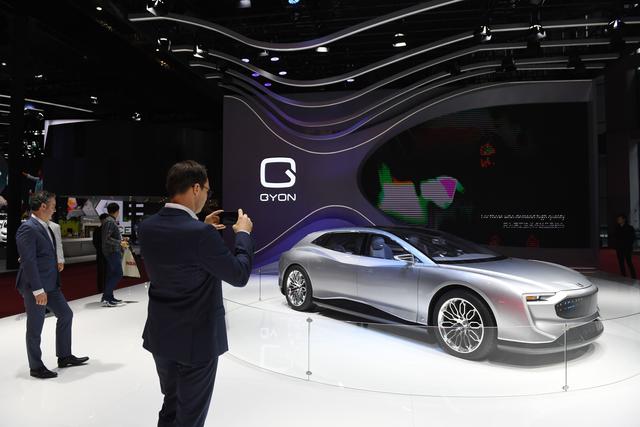 Bajo presión, los fabricantes extranjeros están creando filiales en China dedicadas a estos autos para mejorar su oferta. (Foto: AFP)