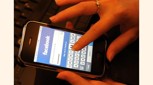 Facebook reveló que los usuarios que generaron más interacción sobre la Copa del Mundo son jóvenes entre 18 y 24 años de edad. (Foto: Bloomberg)