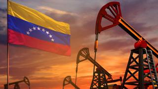 Producción petrolera de Venezuela se aleja de la promesa de Maduro