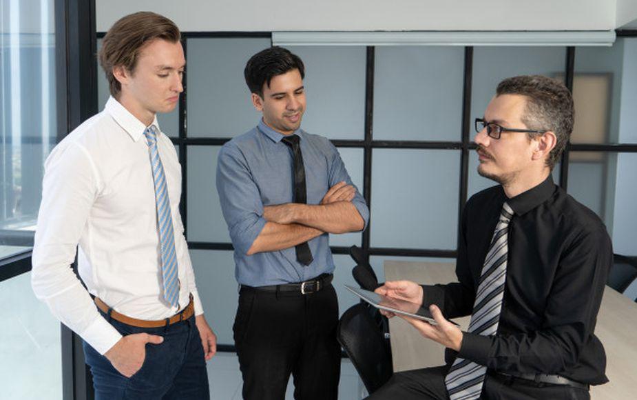 Lo único que consiguen con su actitud es llevar al fracaso a sus equipos. (Foto: Freepik)