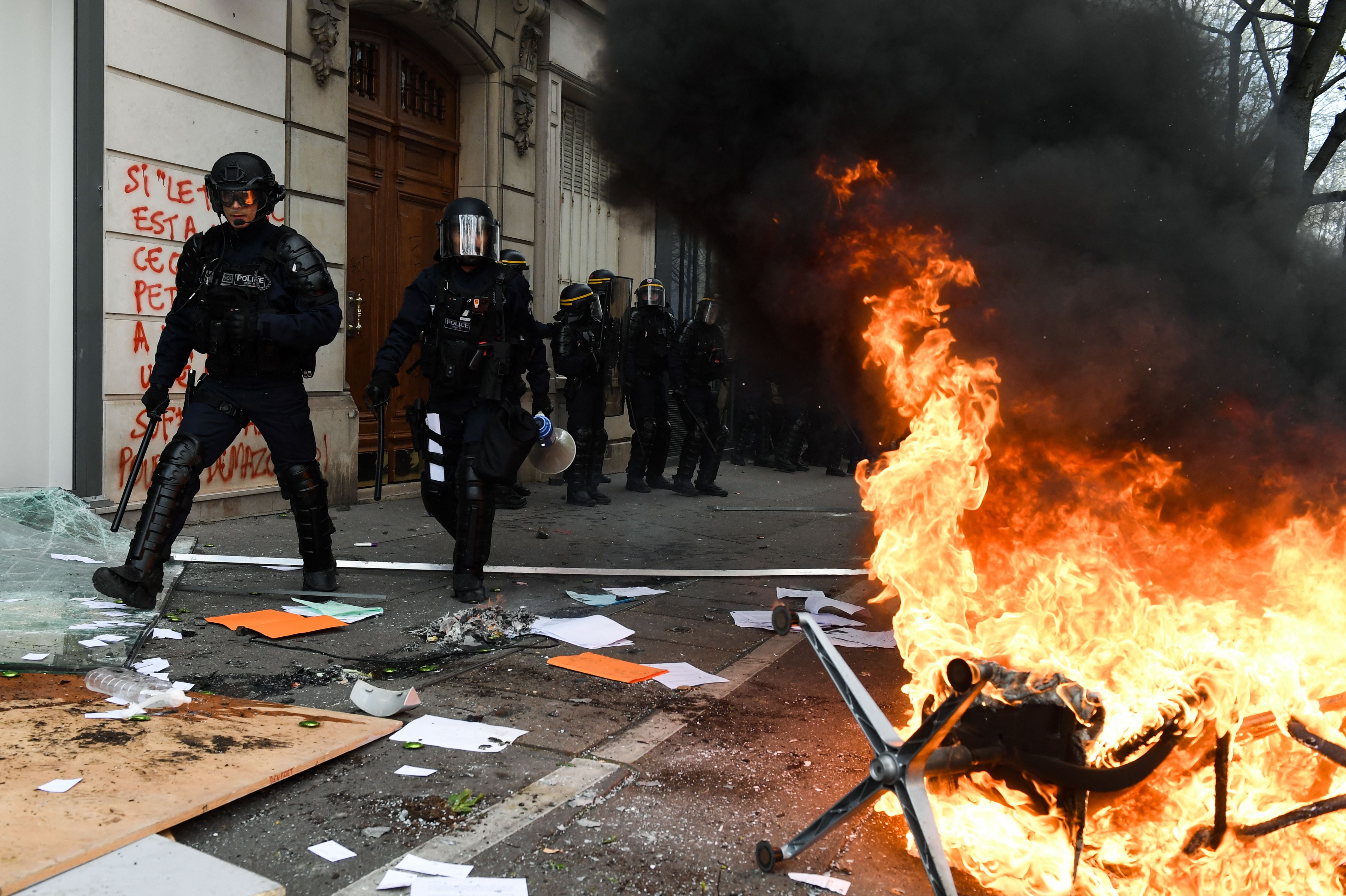 Protests in France: Pension reform calls day 11 in Paris