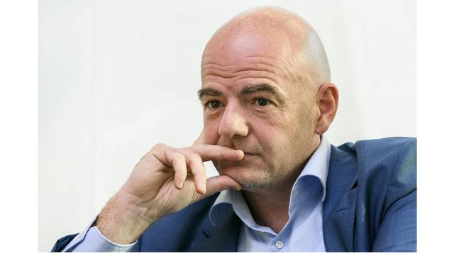 - Gianni Infantino, presidente de la FIFA: "Es un día muy, muy tiste para el fútbol. En este momento difícil, nuestro pensamiento es para las víctimas, sus familias y amigos. La FIFA desea dirigir sus más profundas condolencias a los aficionados de C