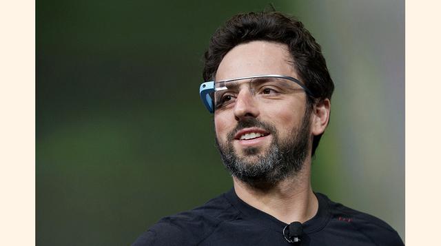 Sergey Brin, cofundador de Google. Aunque se podría decir que alguien que tiene más de un avión privado no lleva una vida frugal, Brin ha confesado que no le gusta gastar dinero. Suele comprar en la tienda mayorista Costco y es un conocido filantropista. 