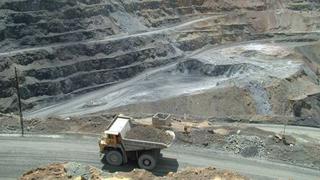 SNMPE: Perú cayó del primer al tercer lugar como destino de exploración minera en la región