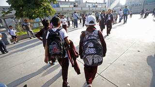 Menos del 65% de adolescentes termina escuela en el tiempo ideal en Perú