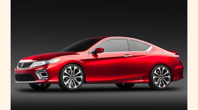 Accord Coupé (Honda) Presenta llantas de 18 pulgadas, espejos con calefacción, techo solar, asiento eléctrico para el conductor, entre otros lujos.