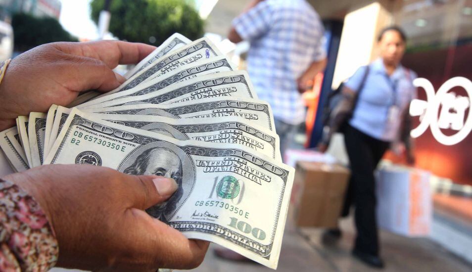 Los dólares falsos abundan en el mercado (Foto: Andina)