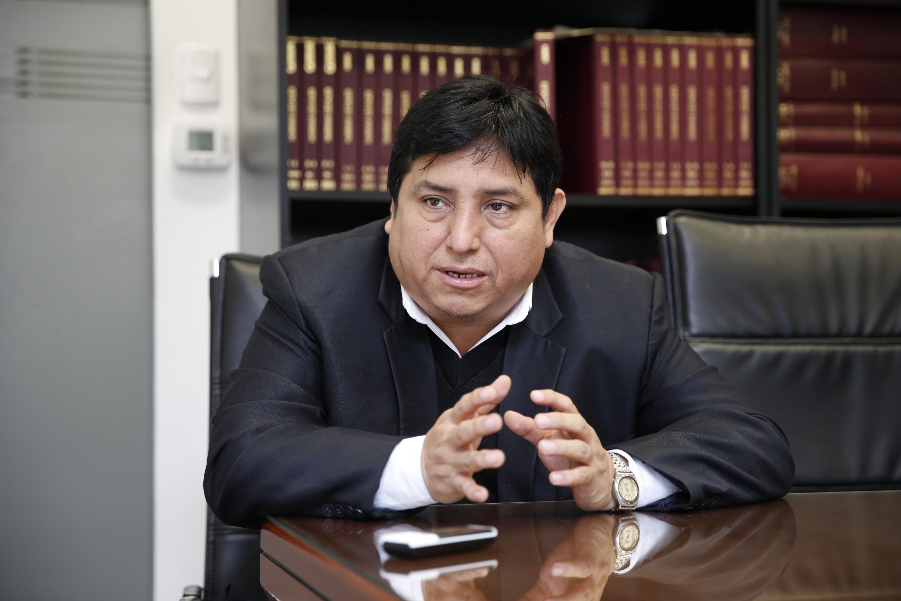 Estrategia. Comerciantes apuestan por campaña de Navidad tras ser afectados por el cierre de predios durante la del Día de la Madre. (Foto: Manuel Melgar)