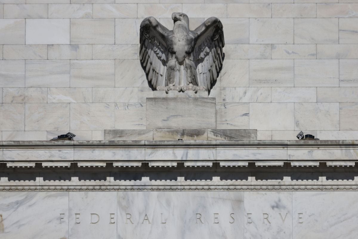 Fed raises rates and says the US banking system is “safe”