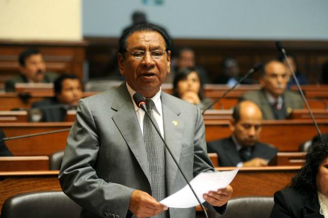 Justiniano Apaza: “(Las declaraciones) no fueron las correctas. Está atacando a nuestro país)” (Foto: Andina)