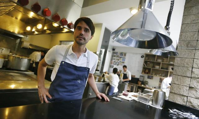 Lunes 10. Peruano "Virgilio Martínez":http://gestion.pe/tendencias/peruano-virgilio-martinez-abrira-nuevo-restaurante-fuera-lima-2187146 abrirá un nuevo restaurante fuera de Lima. El chef peruano que ganó el premio Chef’s Choice Award del 2017, 