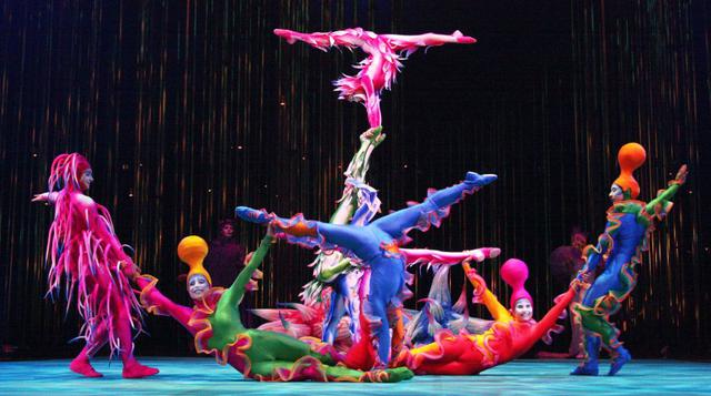 El Cirque du Soleil se creó en 1984 y su primer contrato se firmó con el gobierno de Canadá por US$ 1 millón.
