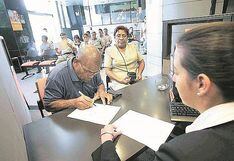 Gobierno liberará más fondos de las AFP para los que no aportaron hace 6 meses, pero Congreso insiste en llegar al 25%