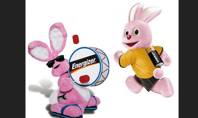 Pese a que algunos estudios aseguran que Energizer es recordada de mucho mejor forma que Duracell, esta última empresa es protagonista de uno de los spot comerciales más comentados de las décadas pasadas. ¿Cuál? El del conejo de color rosa que ganaba la c